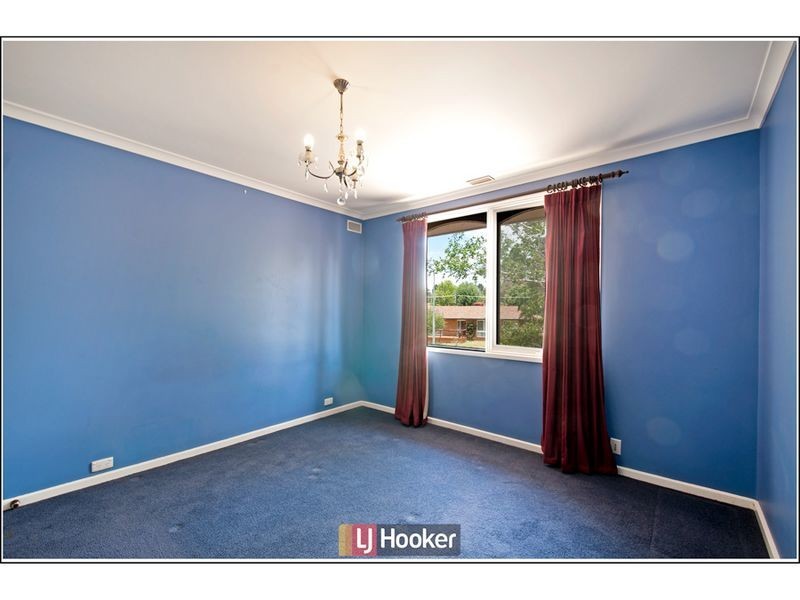 17 Messenger Street, Holt ACT 2615