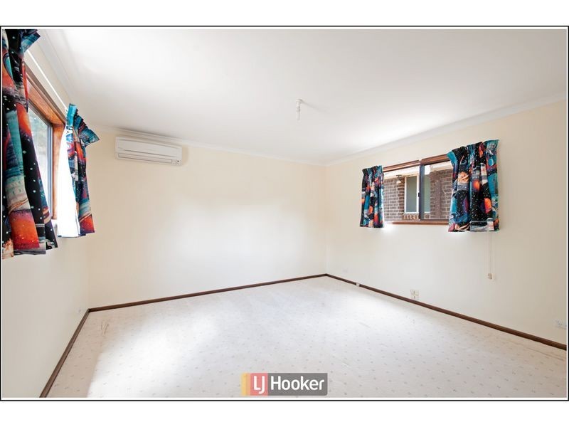 17 Messenger Street, Holt ACT 2615