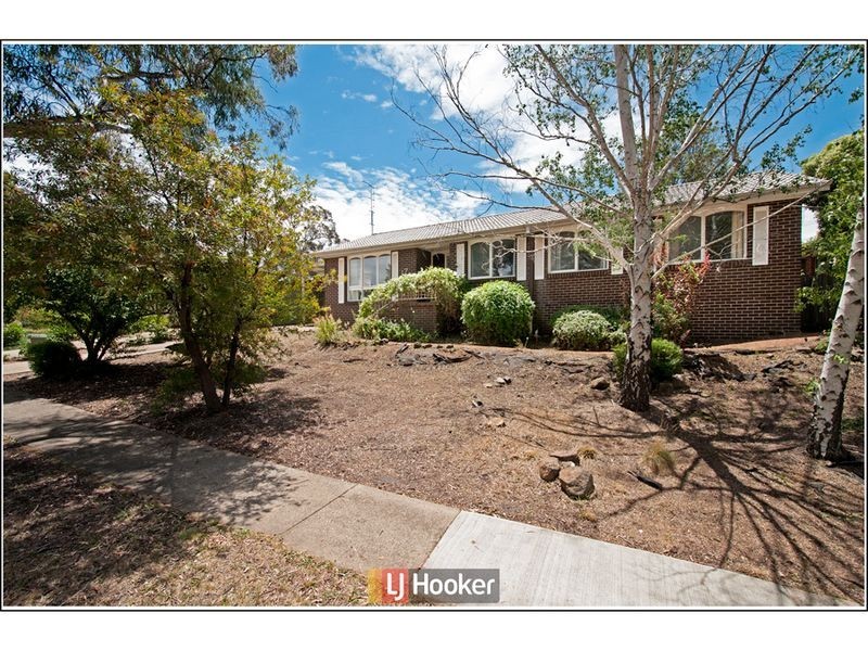 17 Messenger Street, Holt ACT 2615