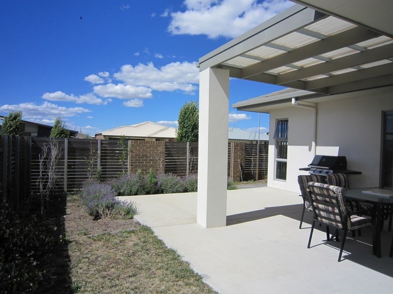 68 Chance Street, Crace ACT 2911