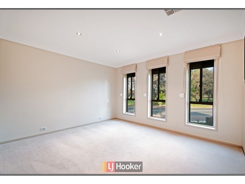 19 Cussen Street, Higgins ACT 2615