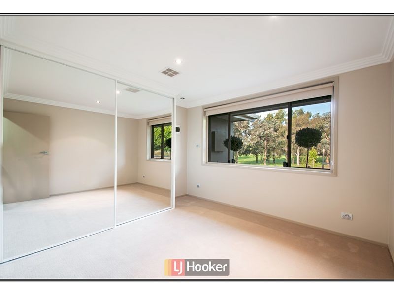 19 Cussen Street, Higgins ACT 2615