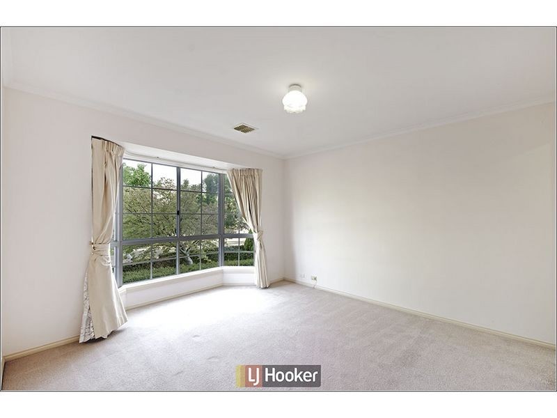 8 Gara Place, Amaroo ACT 2914