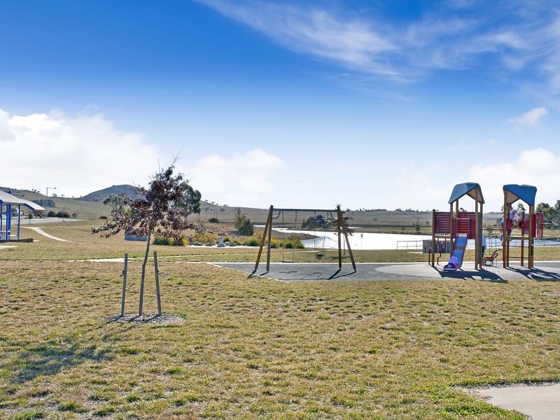 2/25 Excalibur Street, Dunlop ACT 2615