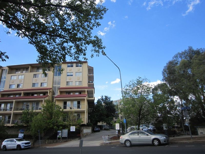 8A/17 Chandler Street, Belconnen ACT 2617