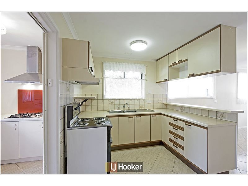 16 Arndell Street, Macquarie ACT 2614