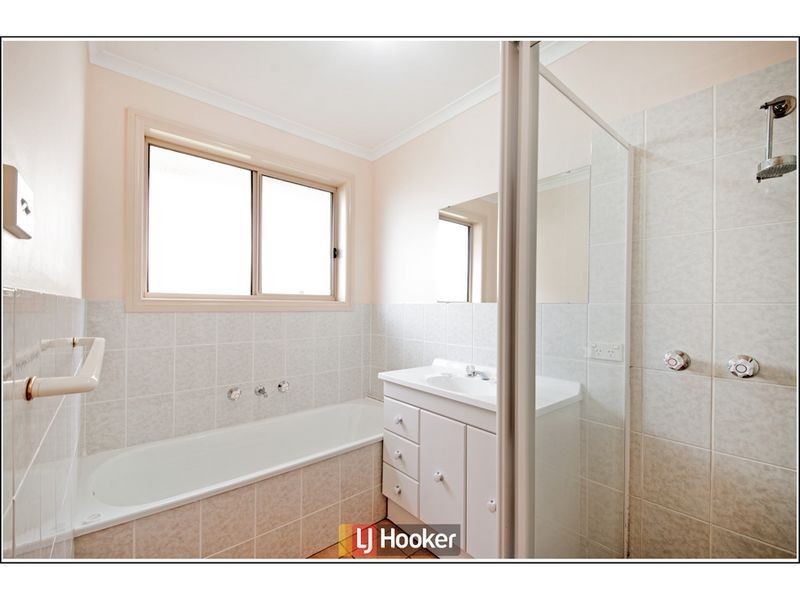 9 Len Waters Street, Ngunnawal ACT 2913