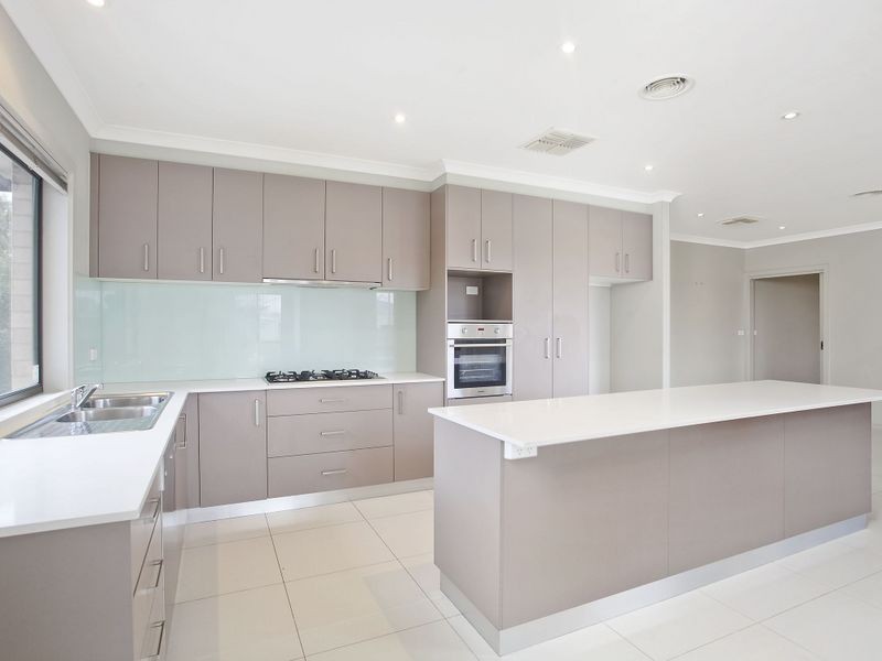 1 Allnutt Crescent, Forde ACT 2914