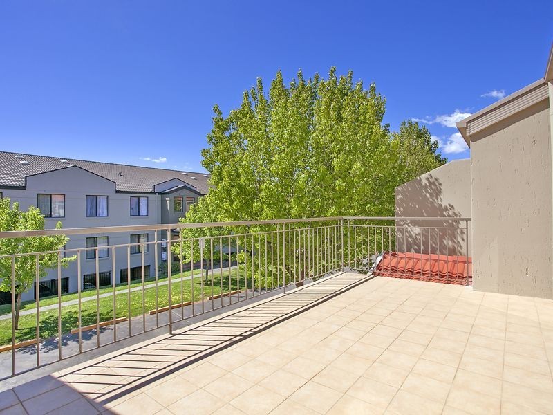 51/36 Lampard Circuit, Bruce ACT 2617