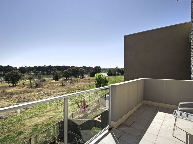 2/11 Joy Cummings Place, Belconnen ACT 2617