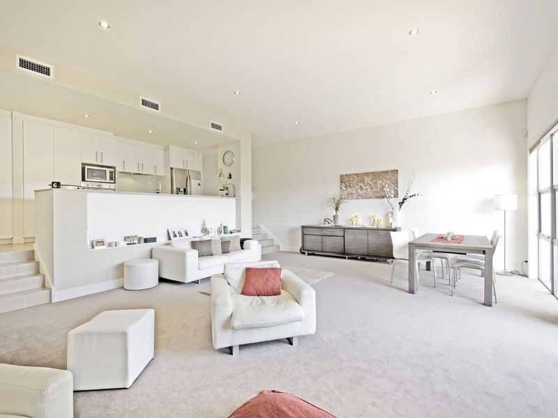 2/11 Joy Cummings Place, Belconnen ACT 2617