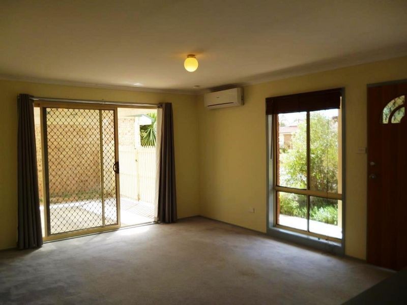 9 Thornhill Crescent, Dunlop ACT 2615