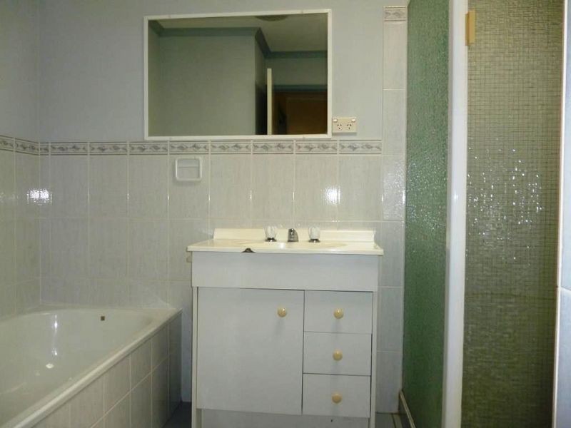 9 Thornhill Crescent, Dunlop ACT 2615