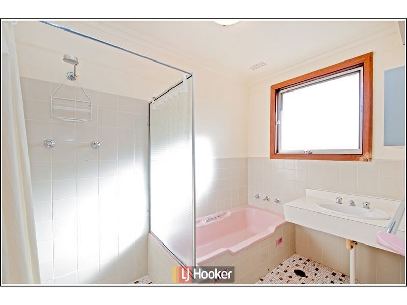 50 Belconnen Way, Page ACT 2614