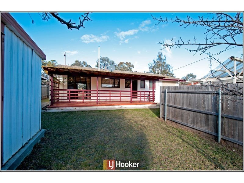 50 Belconnen Way, Page ACT 2614