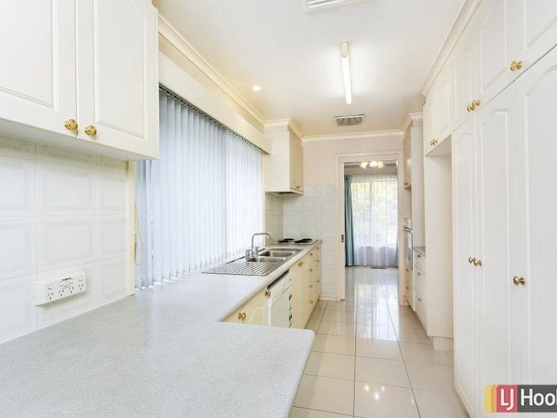 8 Backhouse Street, Latham ACT 2615