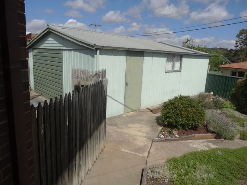 8 Backhouse Street, Latham ACT 2615