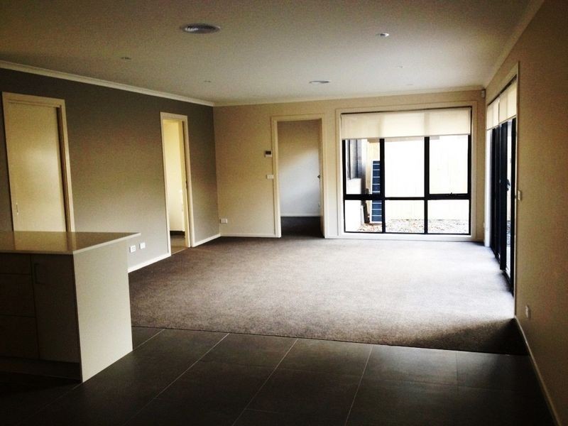 2/1-3 Coppin Place, Weetangera ACT 2614