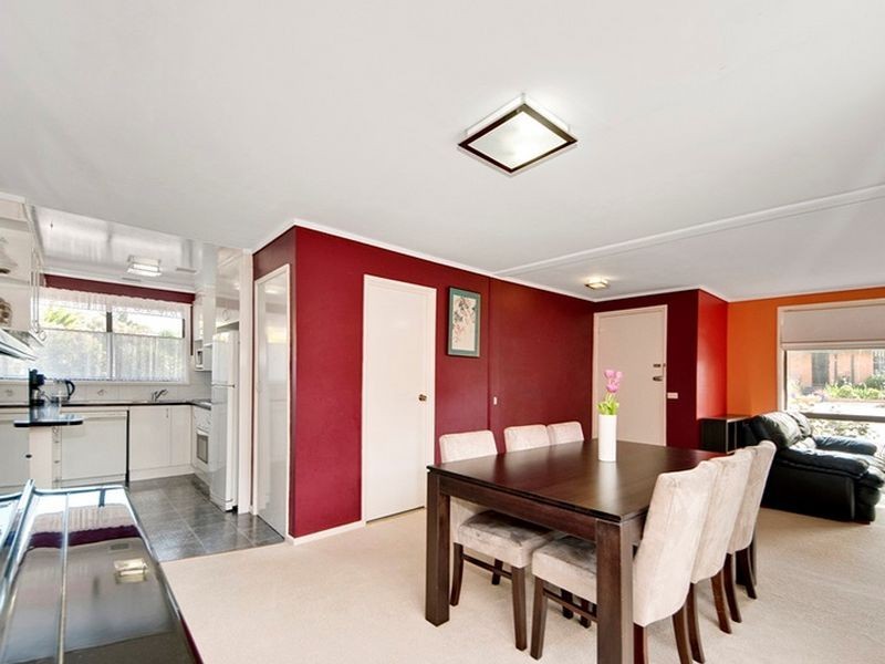 2 Rumker Place, Charnwood ACT 2615