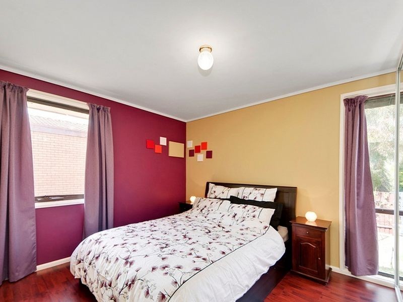 2 Rumker Place, Charnwood ACT 2615