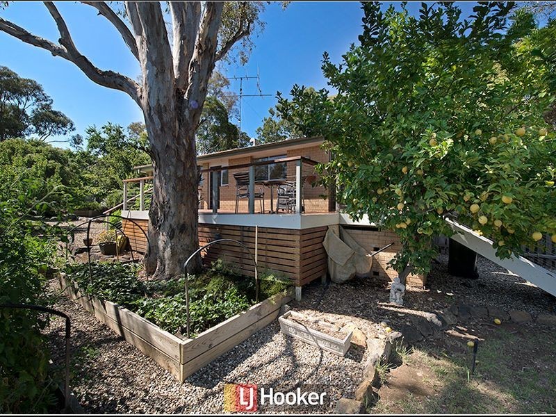 8 Moir Place, Fraser ACT 2615