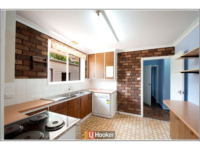 17 Messenger Street, Holt ACT 2615