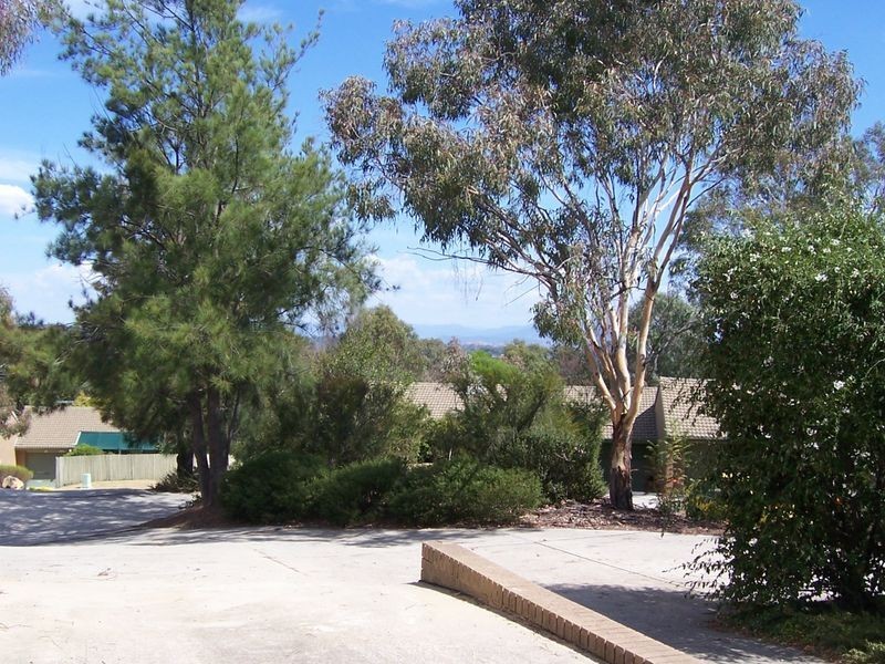 5/2 Covington Crescent, Charnwood ACT 2615