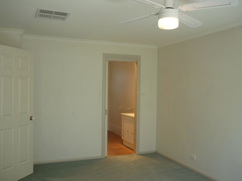 6/2 Dines Place, Bruce ACT 2617