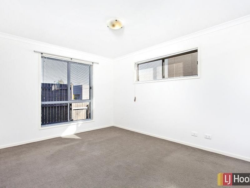 4 Rowland Street, Macgregor ACT 2615