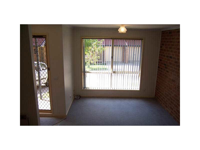 17 Woodleigh Park Everard Street, Palmerston ACT 2913