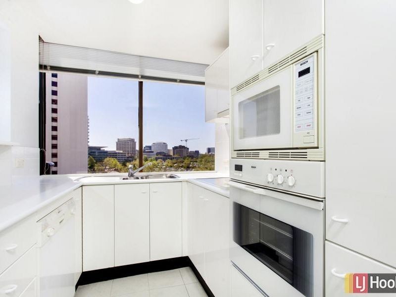 806/2 Marcus Clarke Street, City ACT 2601