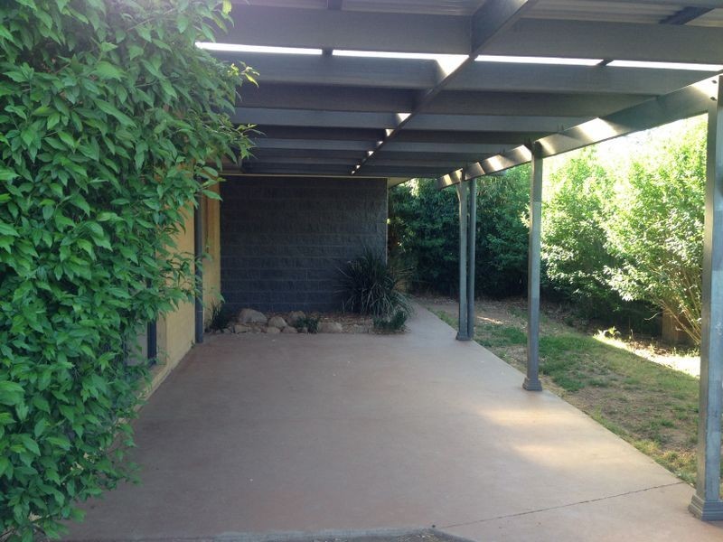 2 Simonetti Street, Dunlop ACT 2615