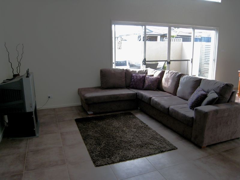 1 Lovely Close, Dunlop ACT 2615