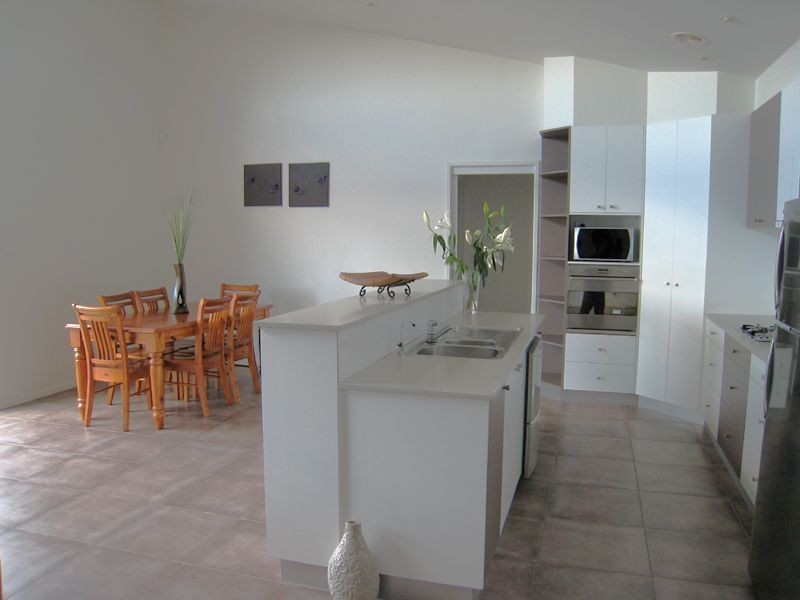 1 Lovely Close, Dunlop ACT 2615