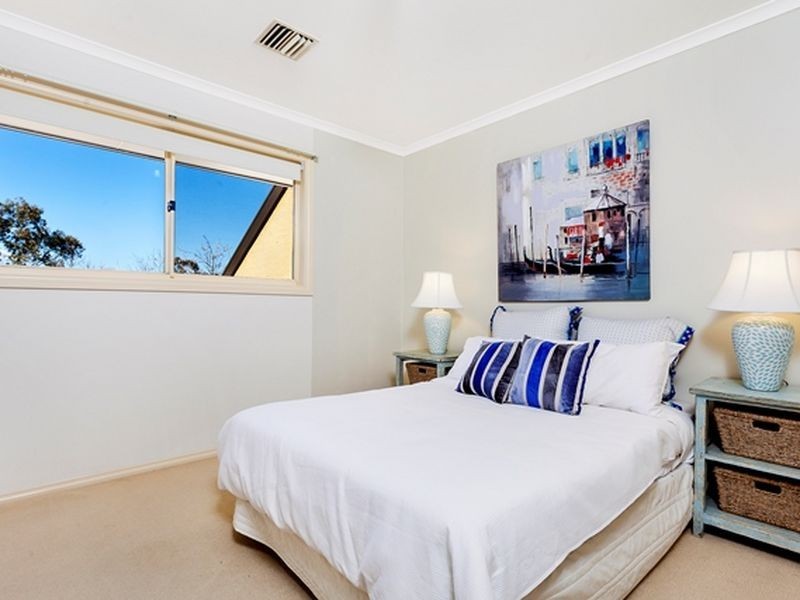 2/4 Tauss Place, Bruce ACT 2617