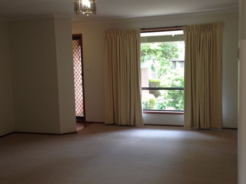 11 Roughley Place, Florey ACT 2615