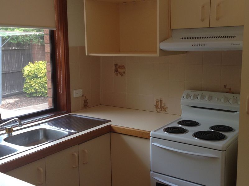 11 Roughley Place, Florey ACT 2615