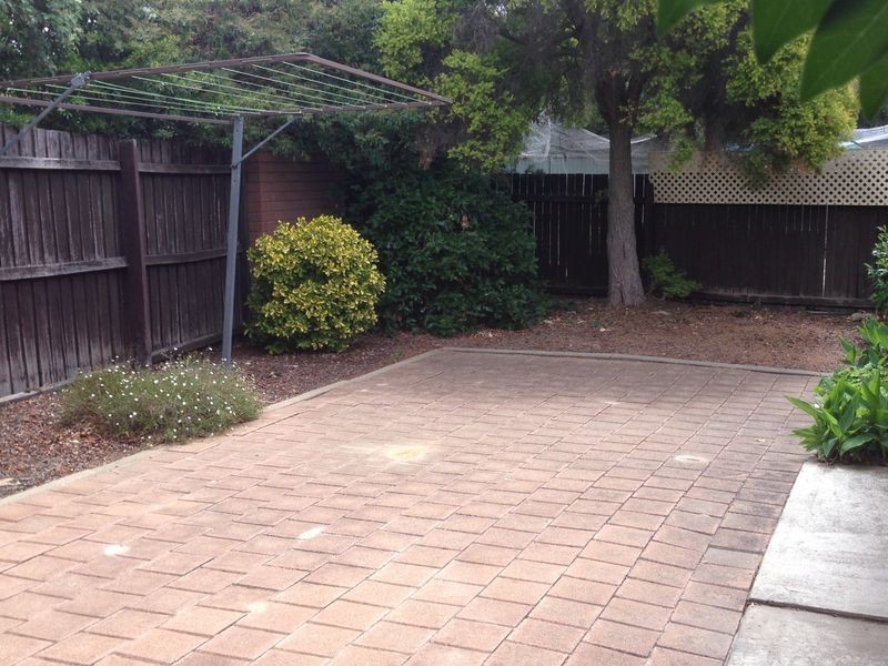 11 Roughley Place, Florey ACT 2615