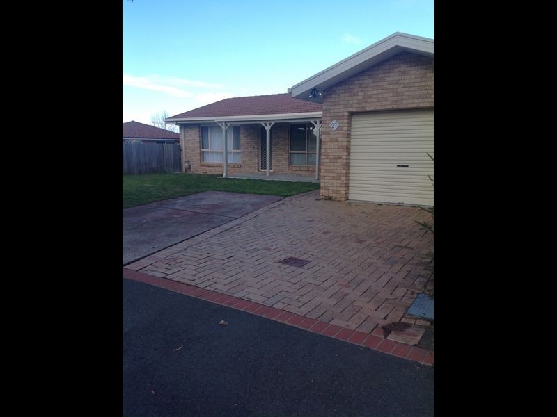 27 Murrung Crescent, Ngunnawal ACT 2913