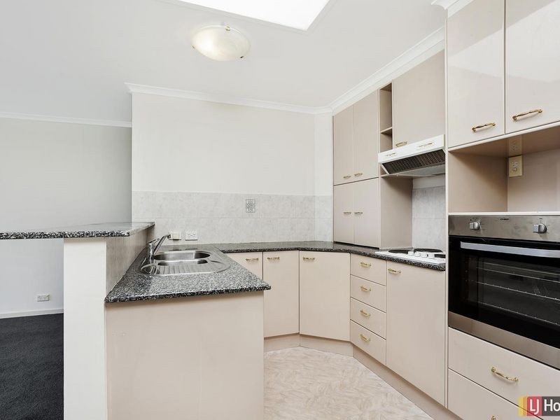 60B/9 Chandler Street, Belconnen ACT 2617