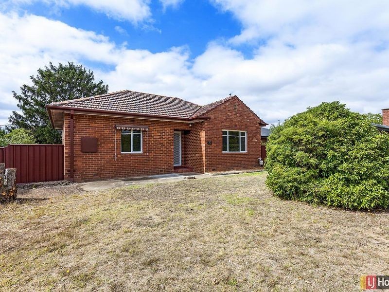 29 McKinlay Street, Narrabundah ACT 2604