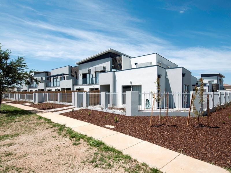 42 Nullarbor Avenue, Franklin ACT 2913