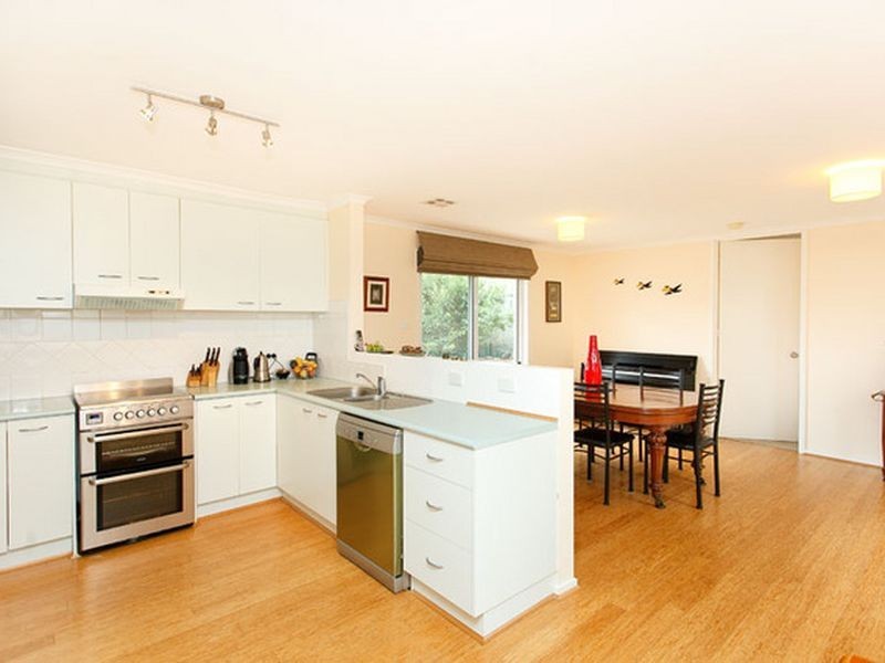 28 Erskine Street, Macquarie ACT 2614