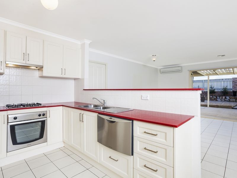 11 Favco Place, Dunlop ACT 2615