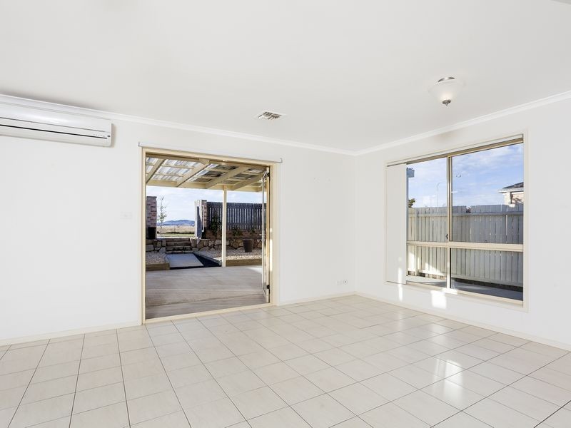 11 Favco Place, Dunlop ACT 2615