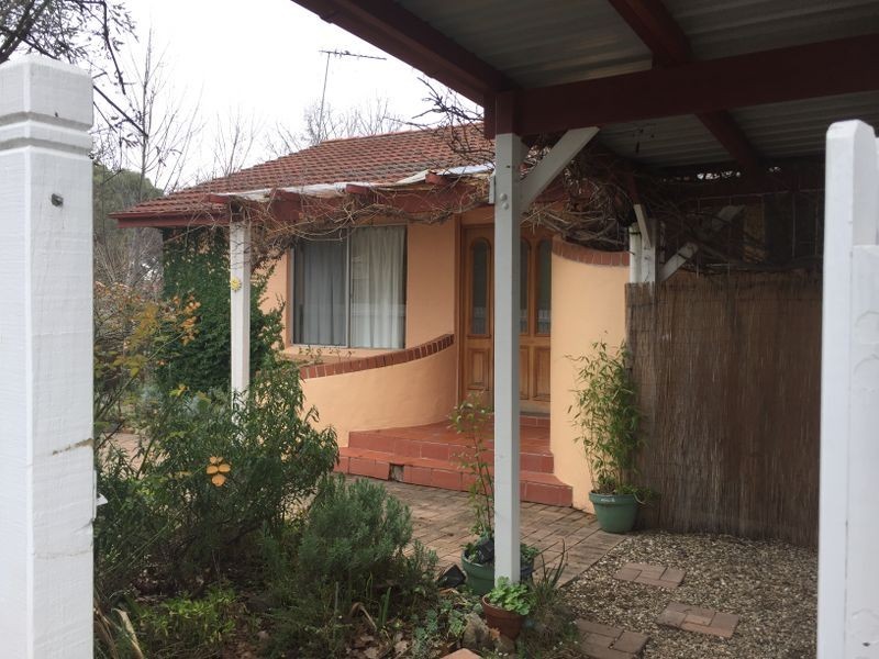 21A Blackman Crescent, Macquarie ACT 2614