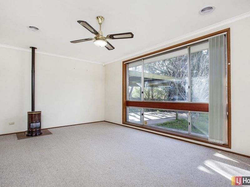 9 Rice Place, Holt ACT 2615