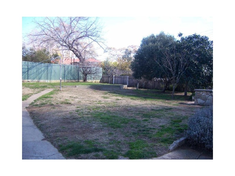 4 Belbin Place, Macquarie ACT 2614