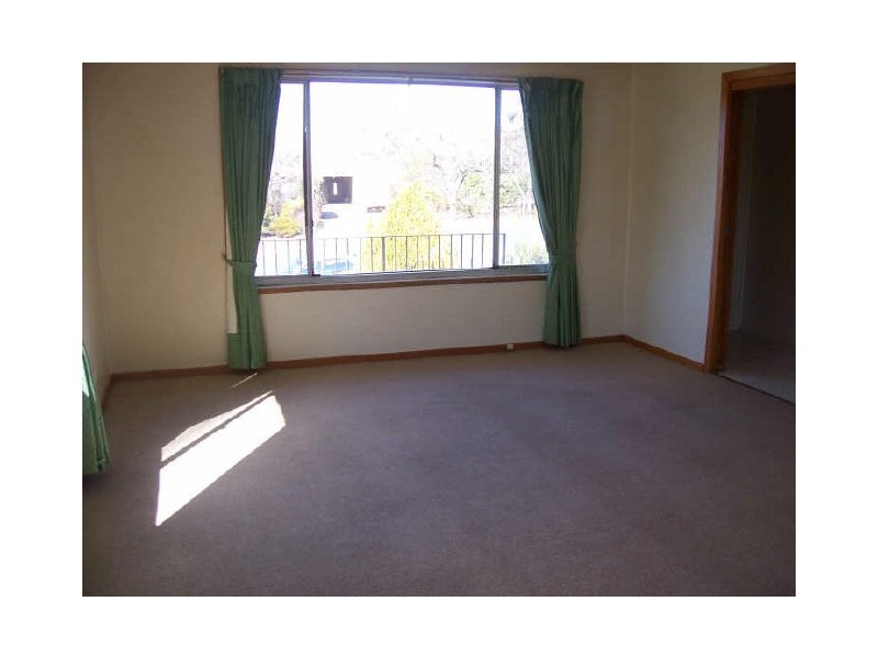 4 Belbin Place, Macquarie ACT 2614