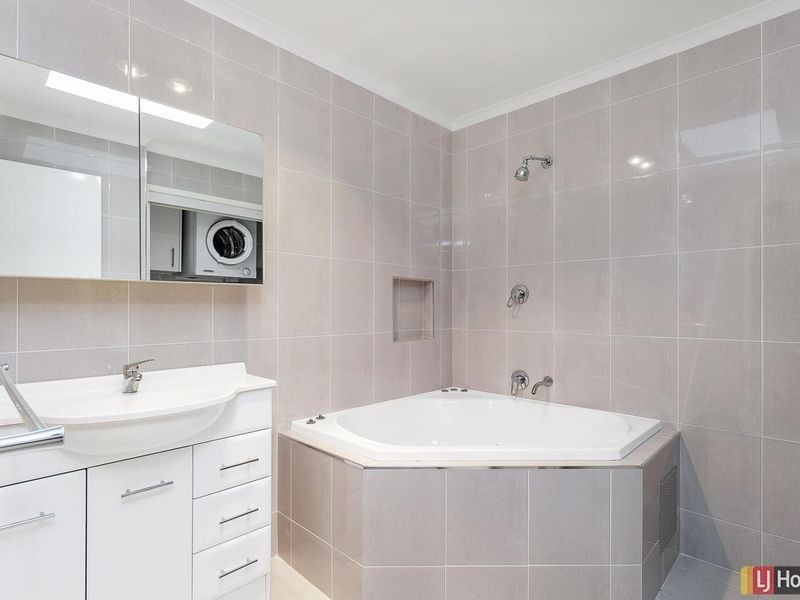 18/15 John Cleland Crescent, Florey ACT 2615